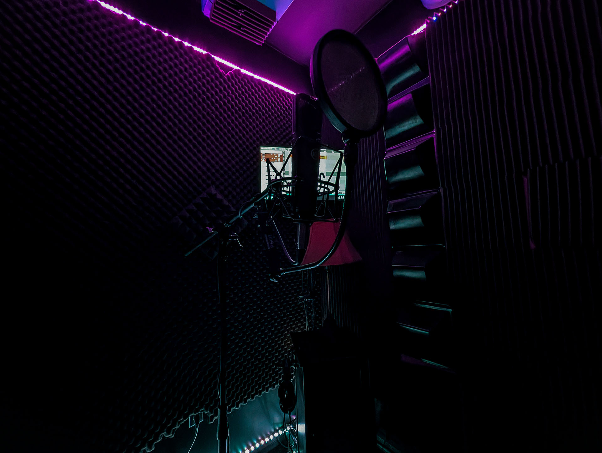 Studio G booth